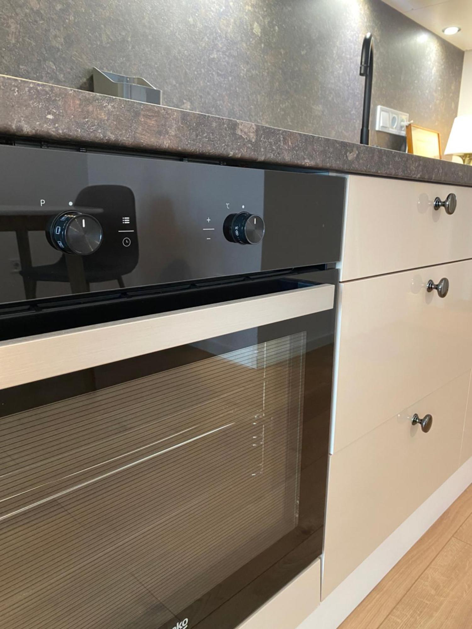 Mycampus Unwe Studentski Mountain Views Modern Kitchen Equipment Sofie Exteriér fotografie